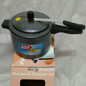 Panela de Pressão 4,5 Litros Craqueada = SÃO JORGE