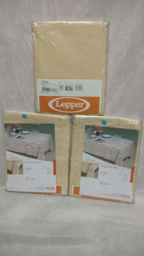 Toalha de Mesa Renda 1,55x3,00 = LEPPER