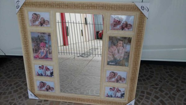 Painel de 8 Fotos Com Espelho Centralizado - DR